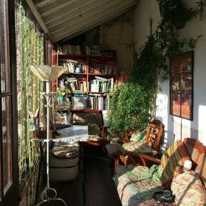 Meet your Posher, Danae